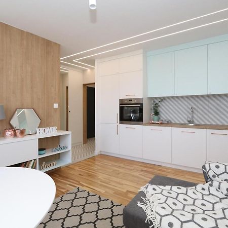 Romaszewskiego Żoliborz bedroom pokój Metro Varsovia Exterior foto