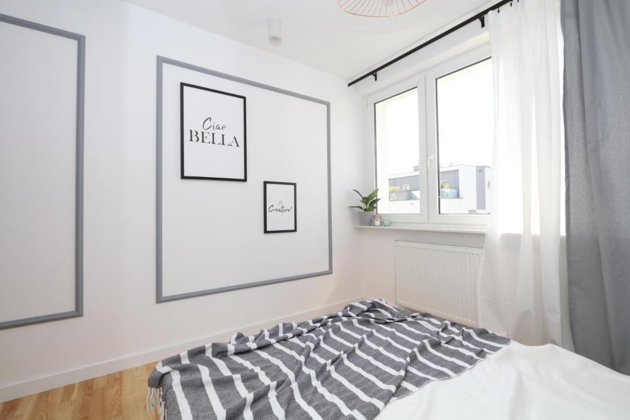 Romaszewskiego Żoliborz bedroom pokój Metro Varsovia Exterior foto