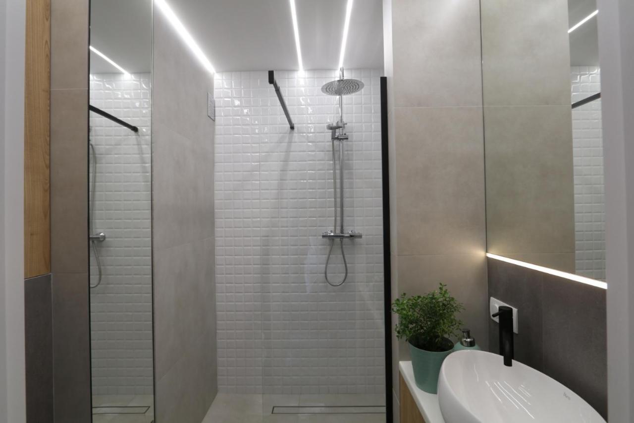 Romaszewskiego Żoliborz bedroom pokój Metro Varsovia Exterior foto
